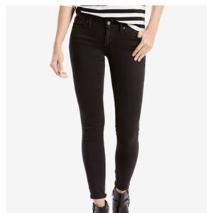 711 Skinny Levi Jeans